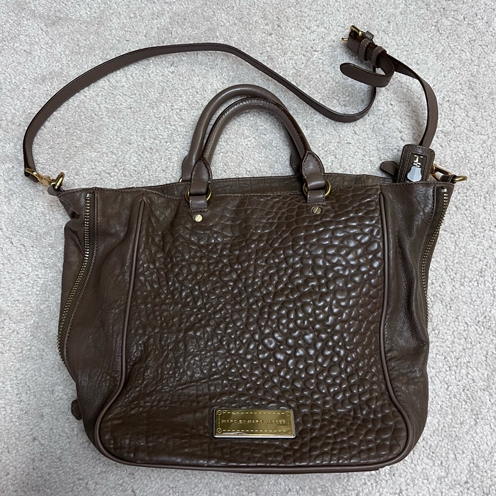 Marc by Marc Jacobs pebbled taupe/brown leather tote/shoulder bag